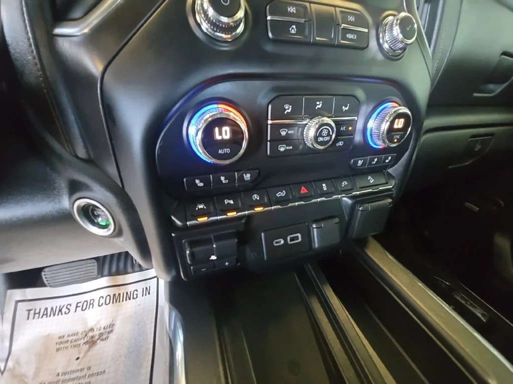 Used 2021 ONYX BLACK GMC AT4 image 23