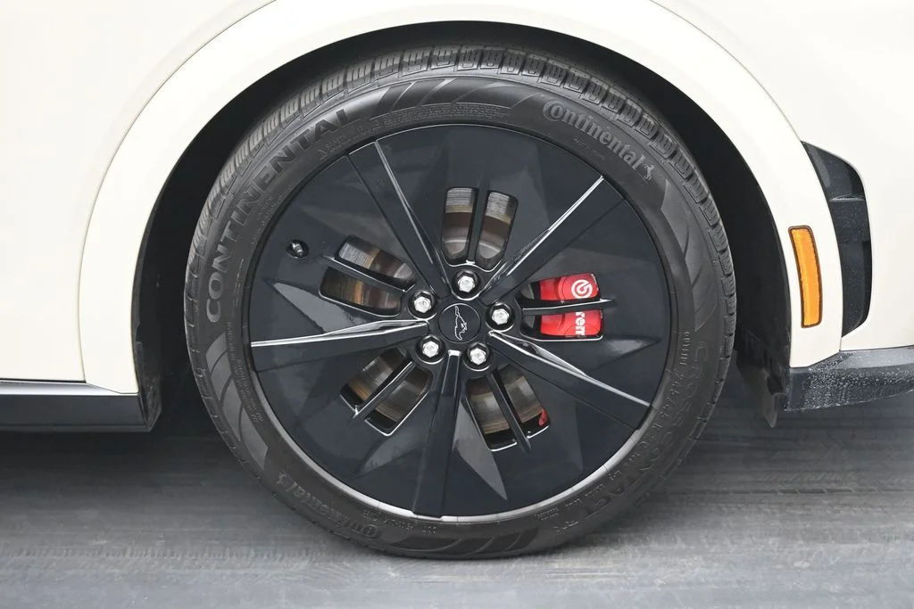 Used 2025 Beige Ford GT image 23