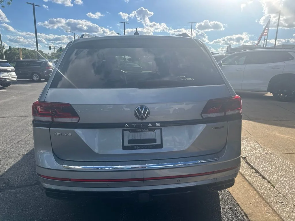 Used 2023 Pyrite Silver Metallic Volkswagen 3.6L V6 SEL R-Line image 5