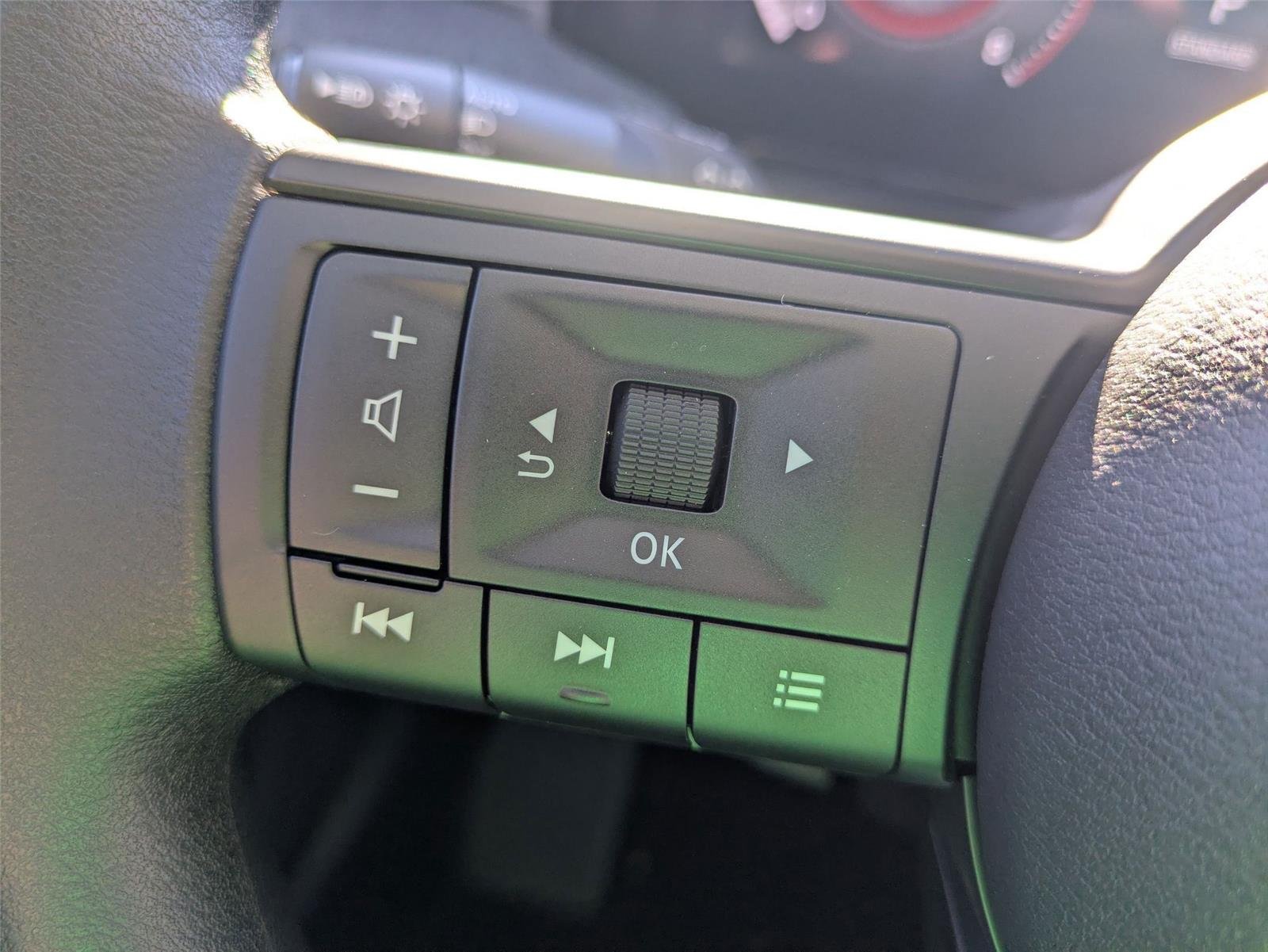 2026 Nissan KICKS SV - Photo 17
