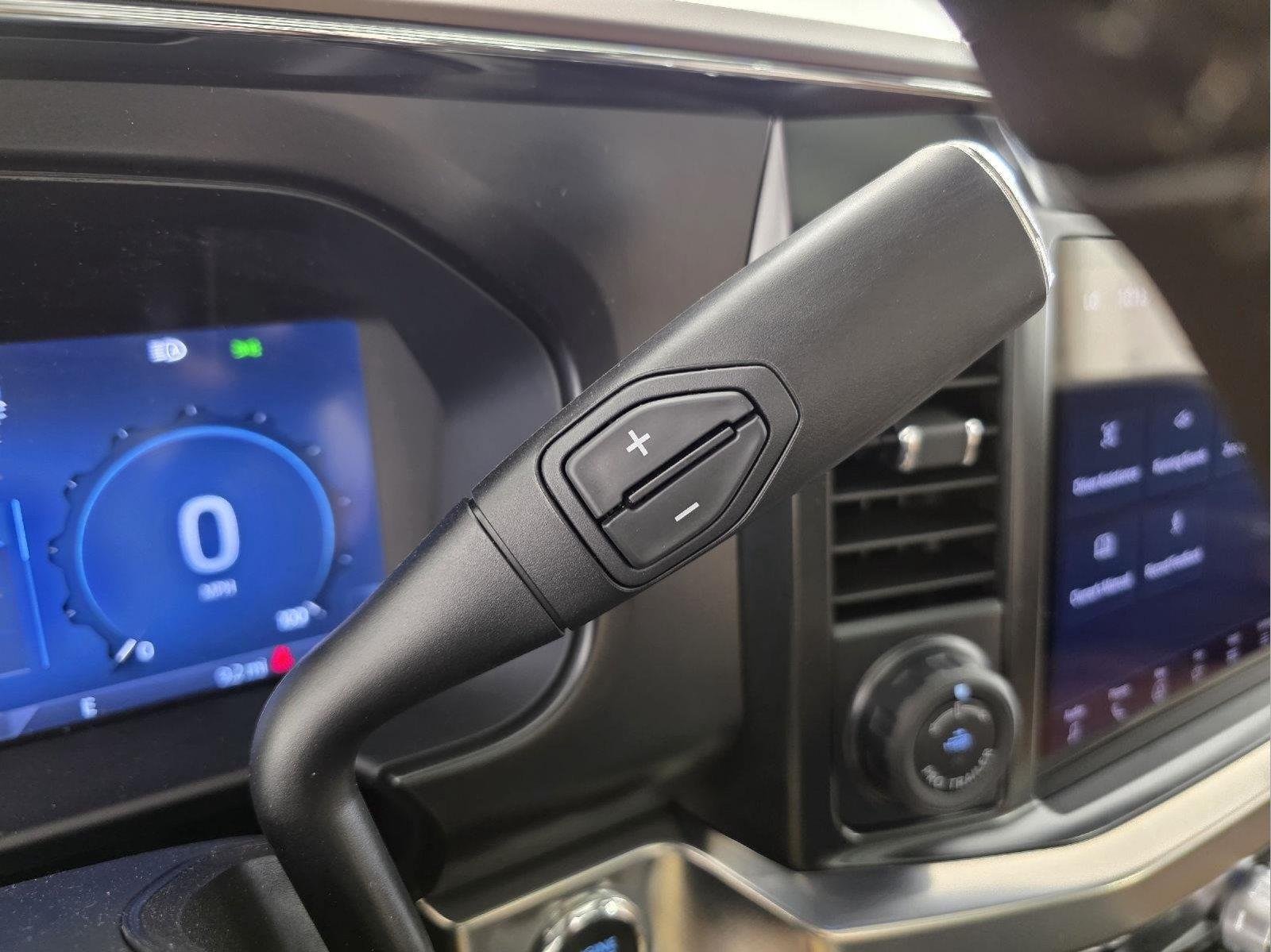 New 2026 Star White Metallic Tri-Coat Ford F-250® King Ranch® image 32