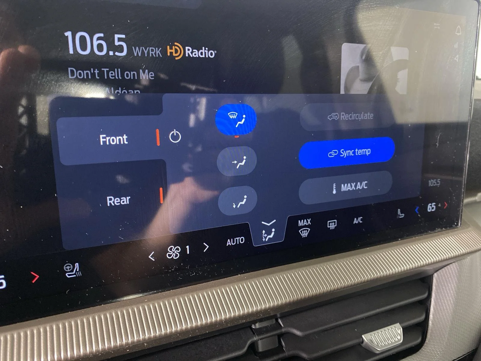 New 2026 Carbonized Gray Metallic Ford Active image 23