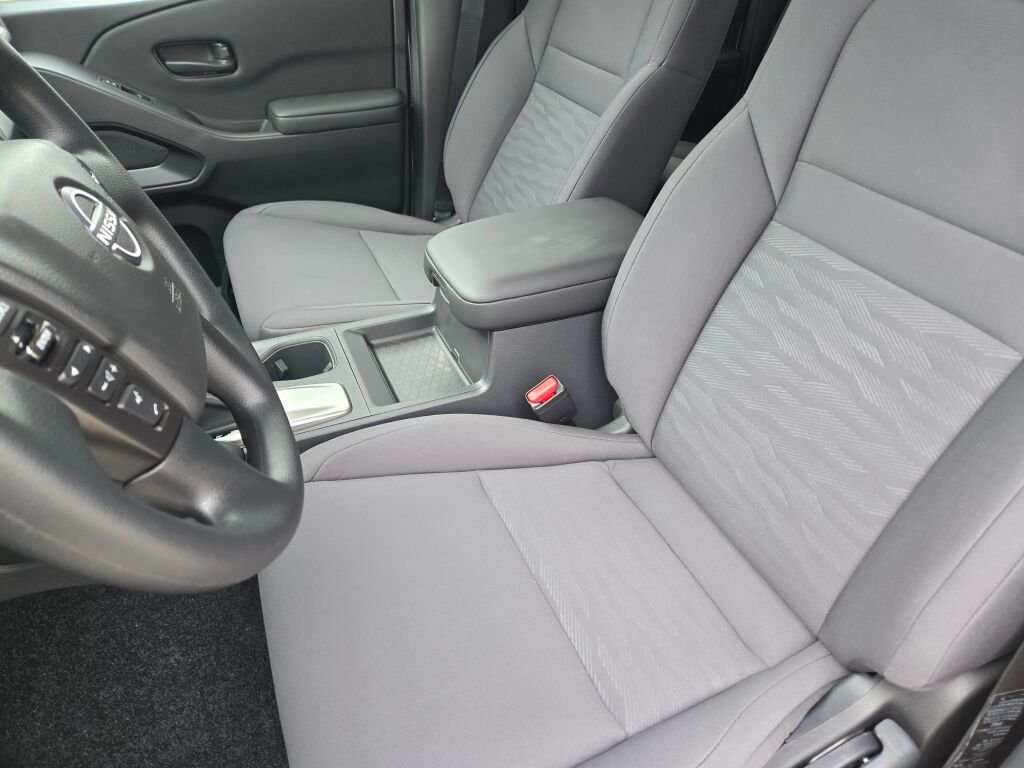 New 2026 Glacier White Nissan Crew Cab S image 17