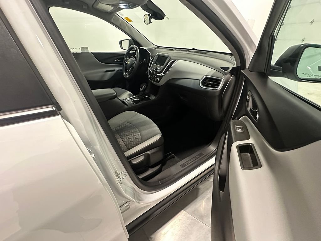 Used 2024 White Chevrolet LS image 24