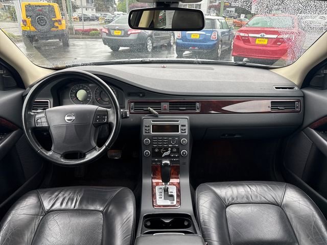 Used 2008 Electric Silver Metallic Volvo 3.2 image 11