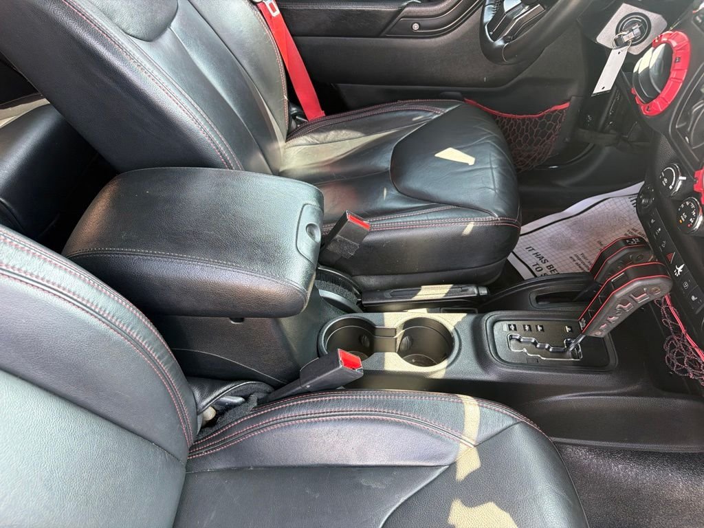Used 2018 Black Jeep Unlimited Rubicon image 41