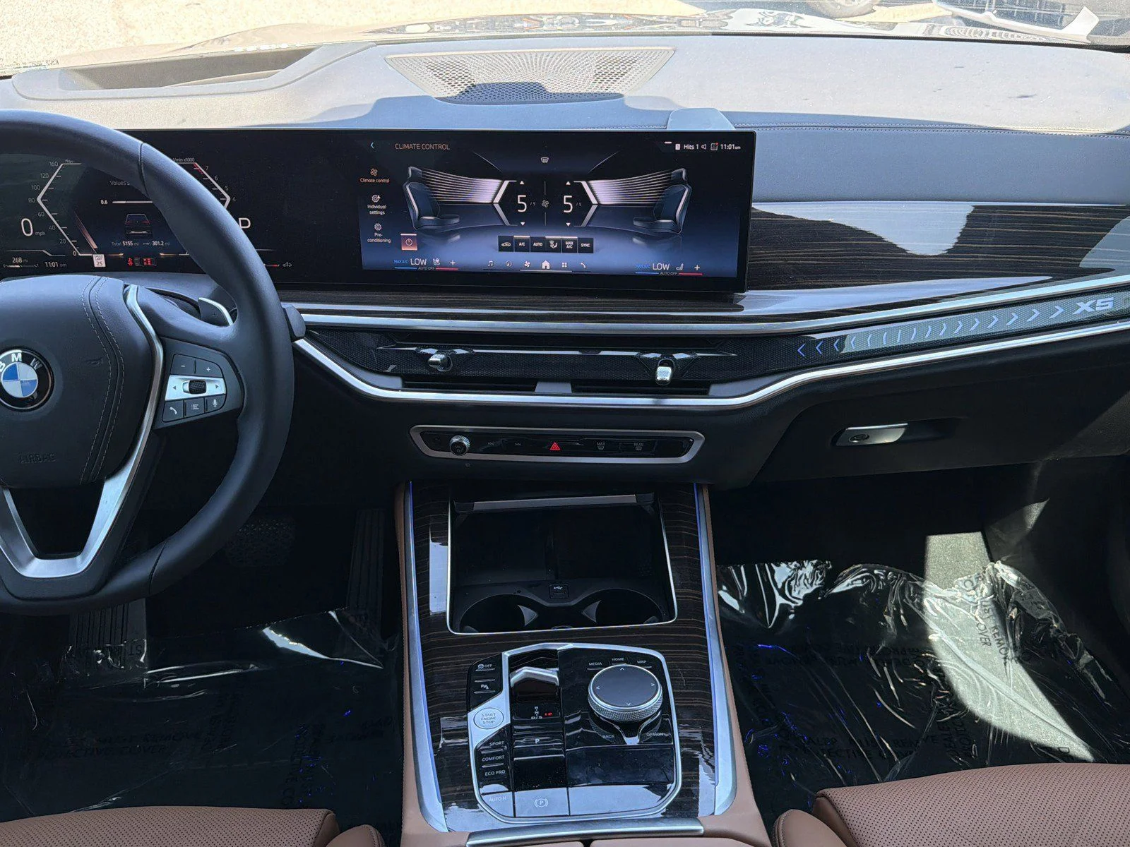 New 2026 Black Sapphire Metallic BMW sDrive40i image 16