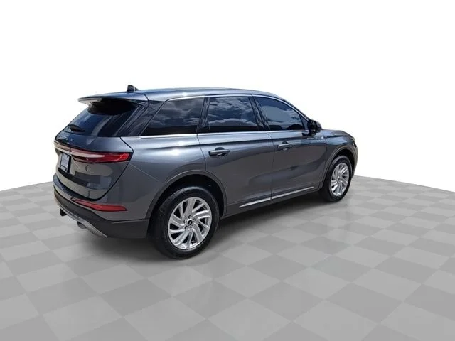 Used 2023 Gray Lincoln Standard image 8