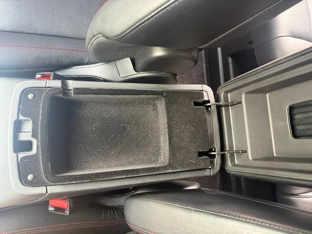Used 2015 Silver Dodge R/T image 11