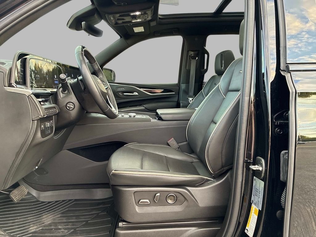 Used 2024 Black Cadillac Premium Luxury image 9