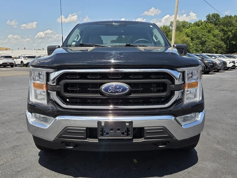 Used 2022 Agate Black Metallic FORD XLT image 8
