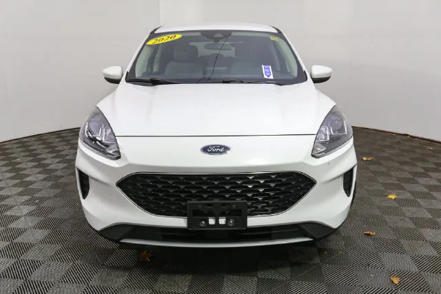 Used 2020 White Ford SE image 4
