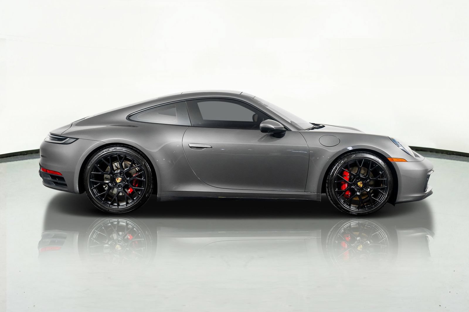 Used 2023  Porsche Carrera 4S image 5