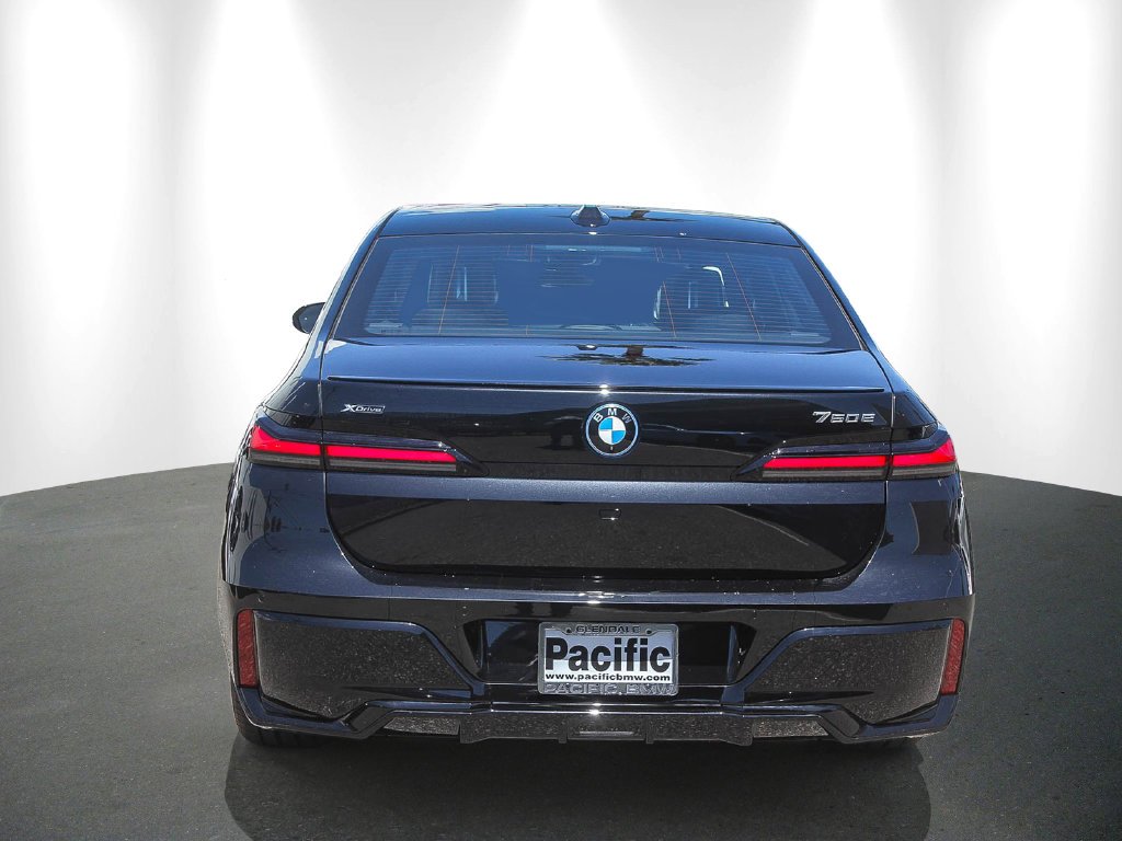 2026 BMW 7 Series photo 5
