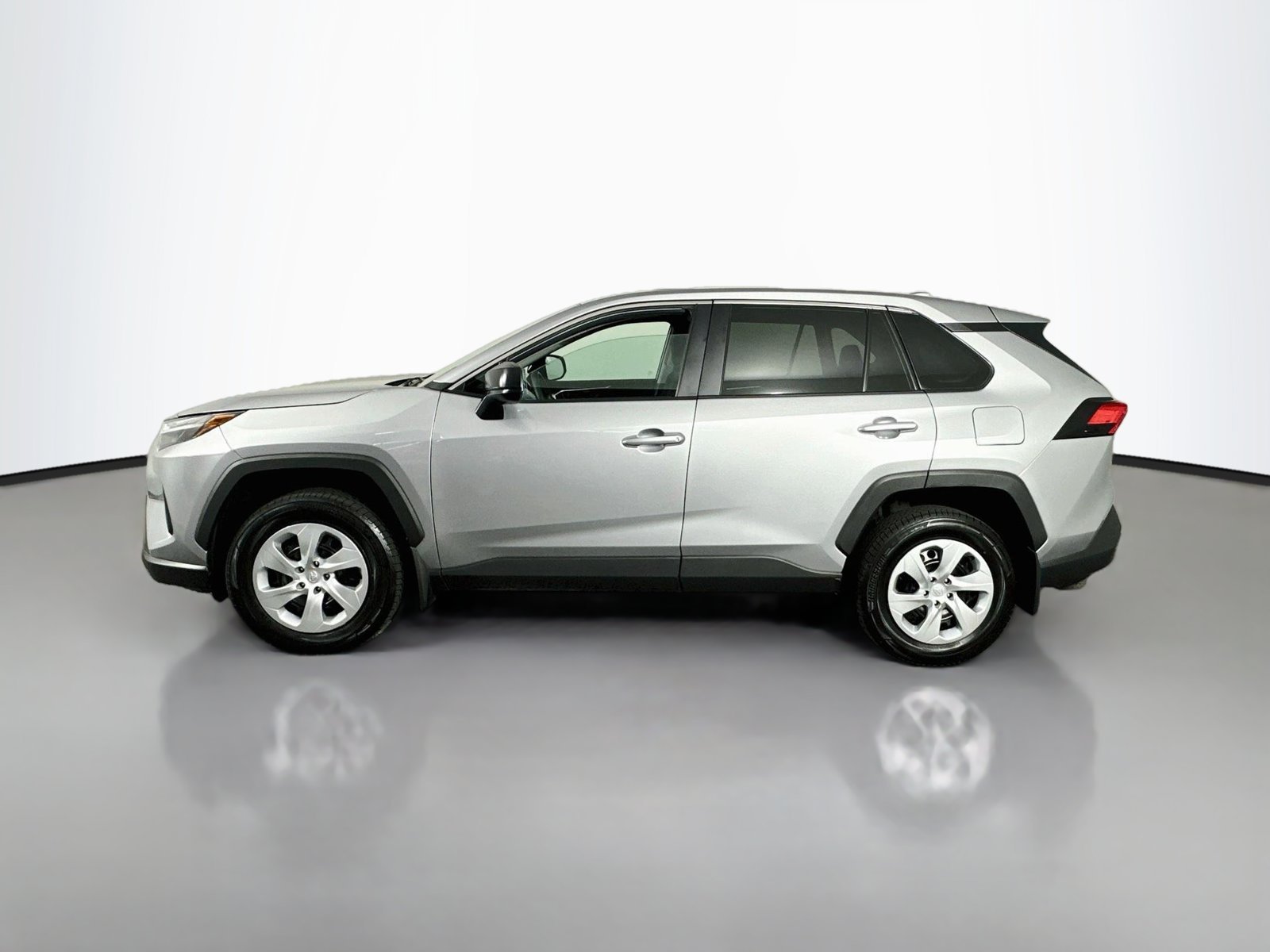 Used 2025 Silver Sky Metallic Toyota LE image 5