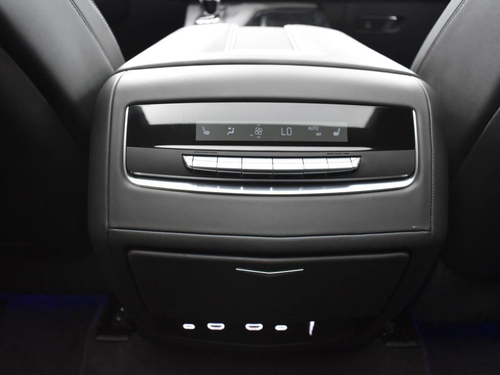 2024 CADILLAC ESCALADE - Image 32