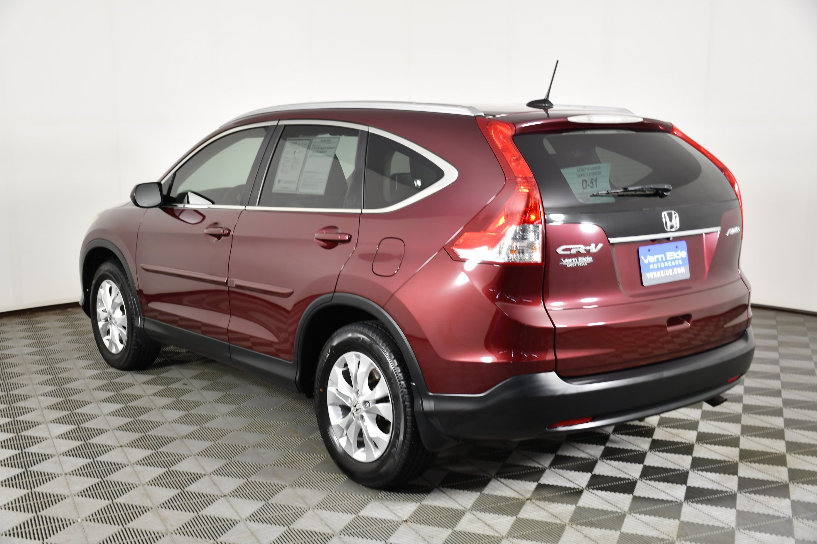 Used 2014 Basque Red Pearl II Honda EX-L image 8