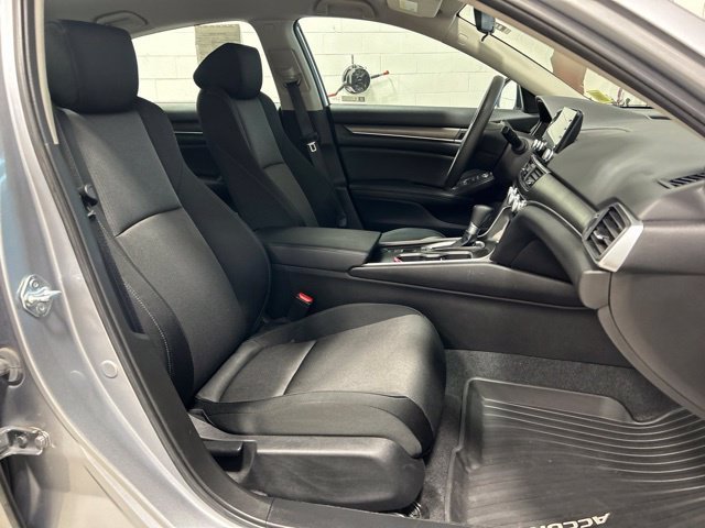 Certified Used 2021 Lunar Silver Metallic Honda LX image 12