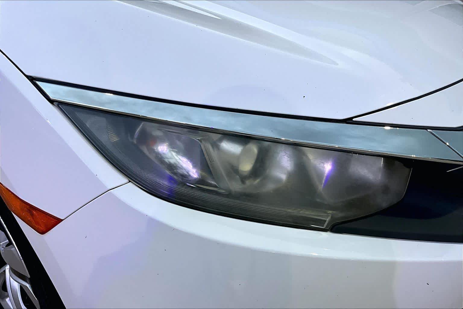 Used 2016 Taffeta White Honda LX image 25