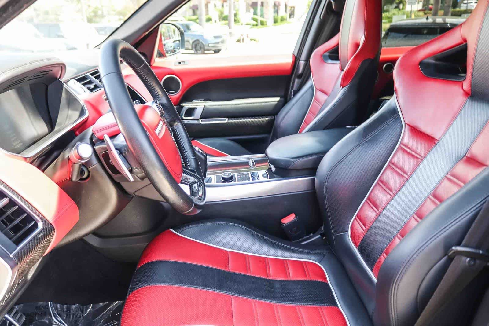 Used 2017 Black Land Rover SVR image 18