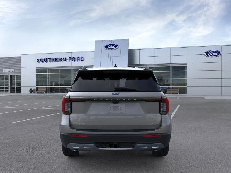 New 2026 Carbonized Gray Metallic Ford Active image 29