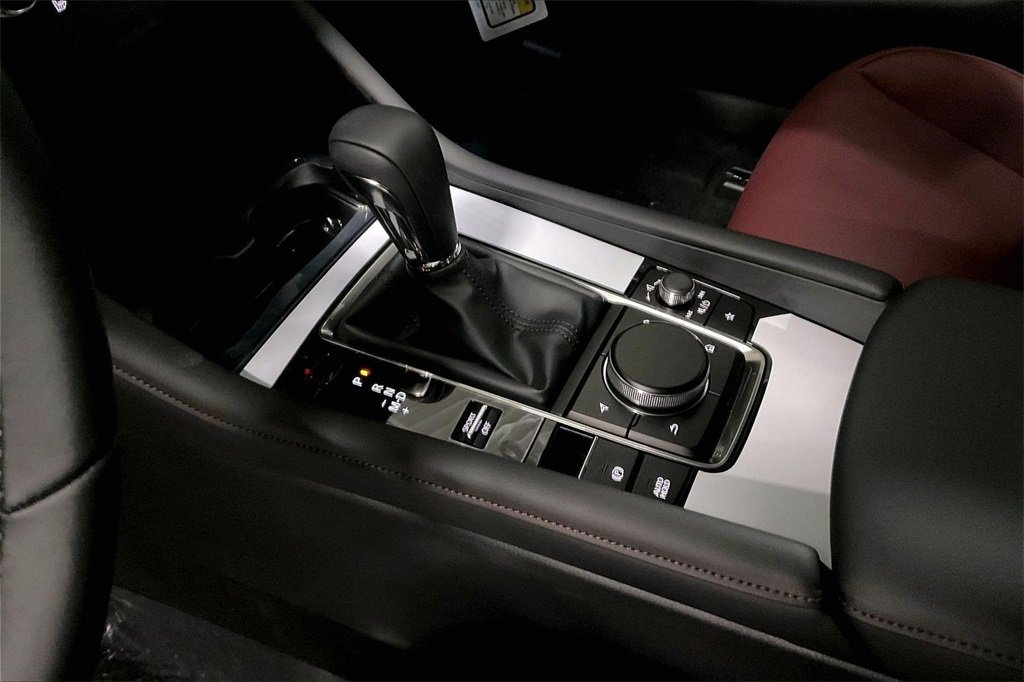 2026 MAZDA MAZDA3 - Image 6