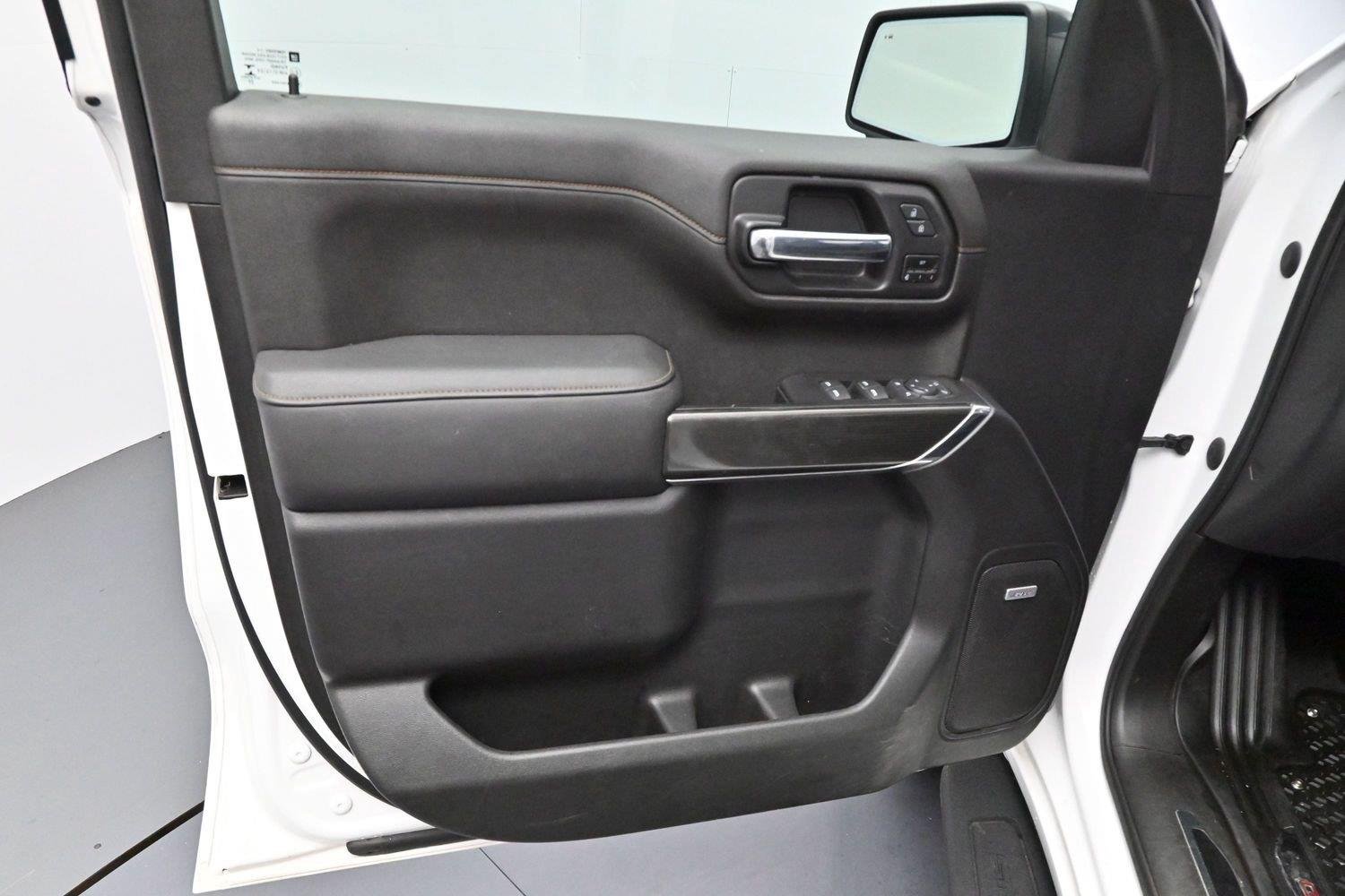 Used 2021 Summit White GMC AT4 image 9