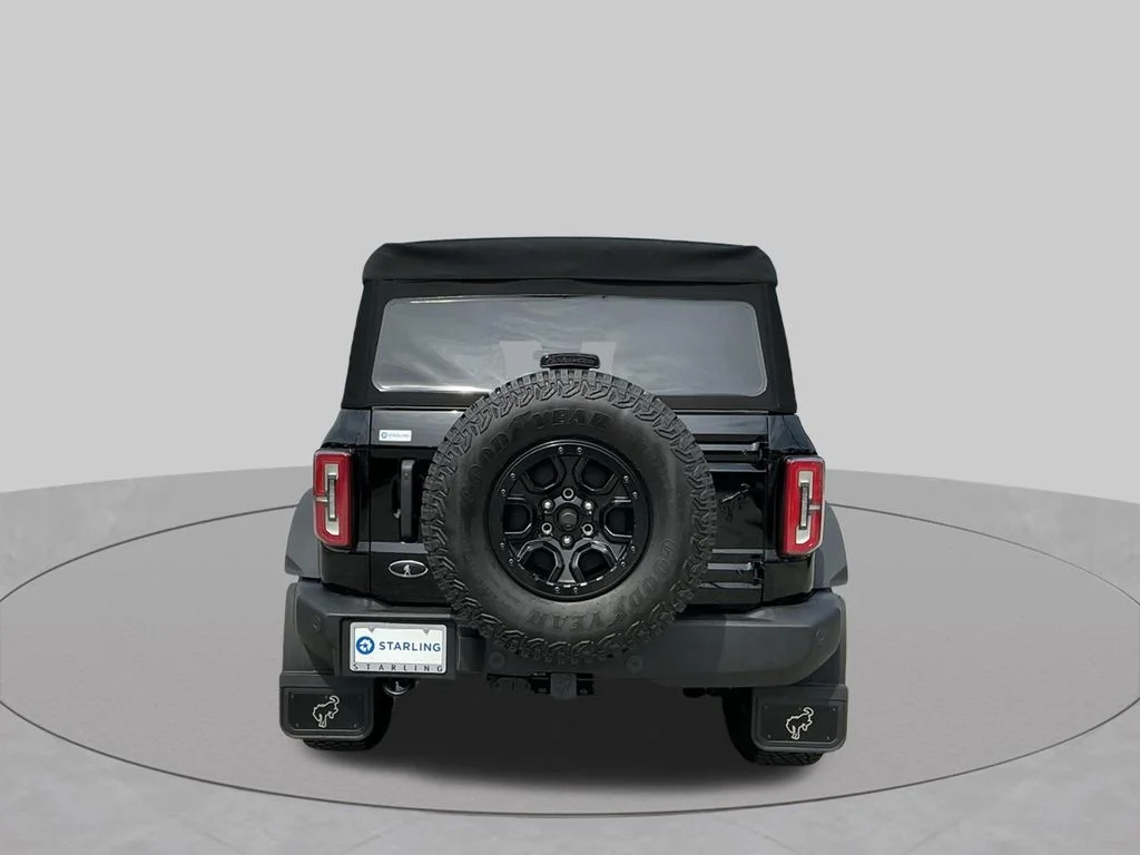 Used 2024 Black Ford Wildtrak image 9