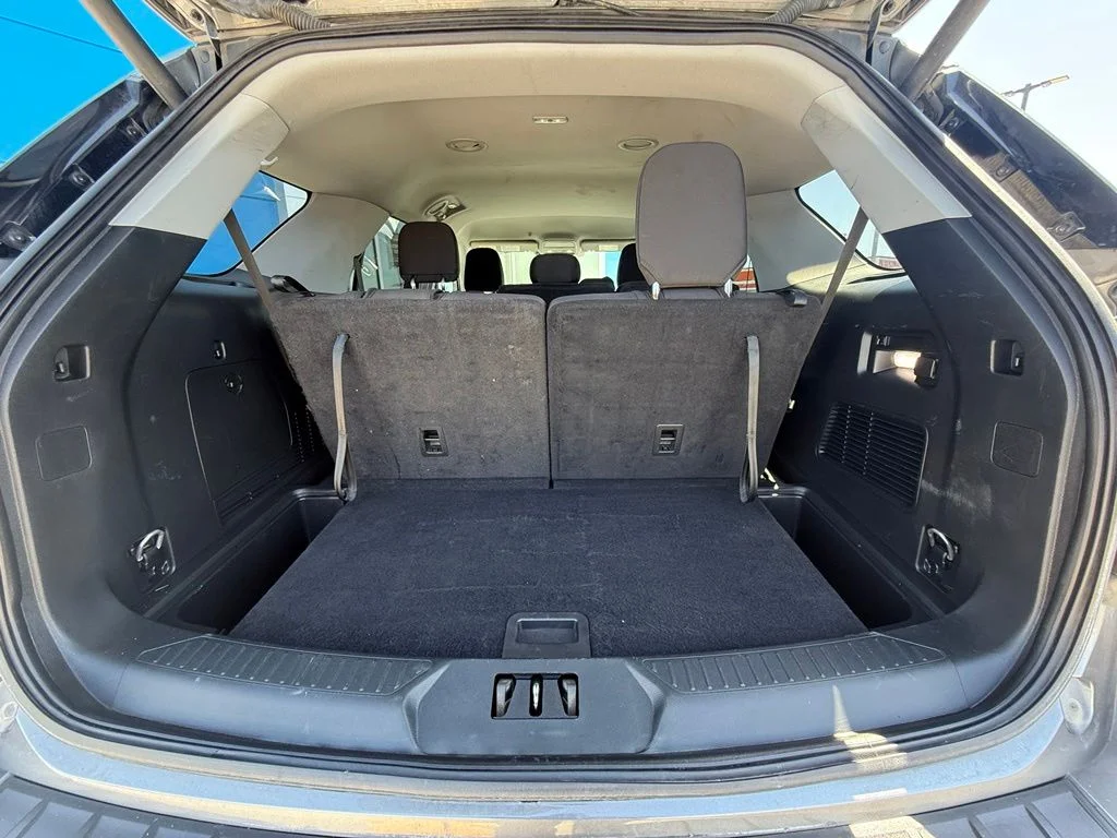 Used 2023 Gray Ford XLT image 10