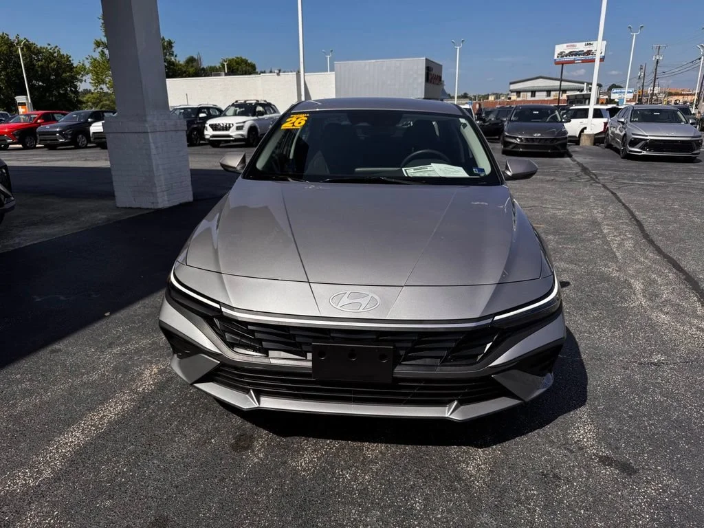 Used 2026 Fluid Metal Hyundai SE image 9