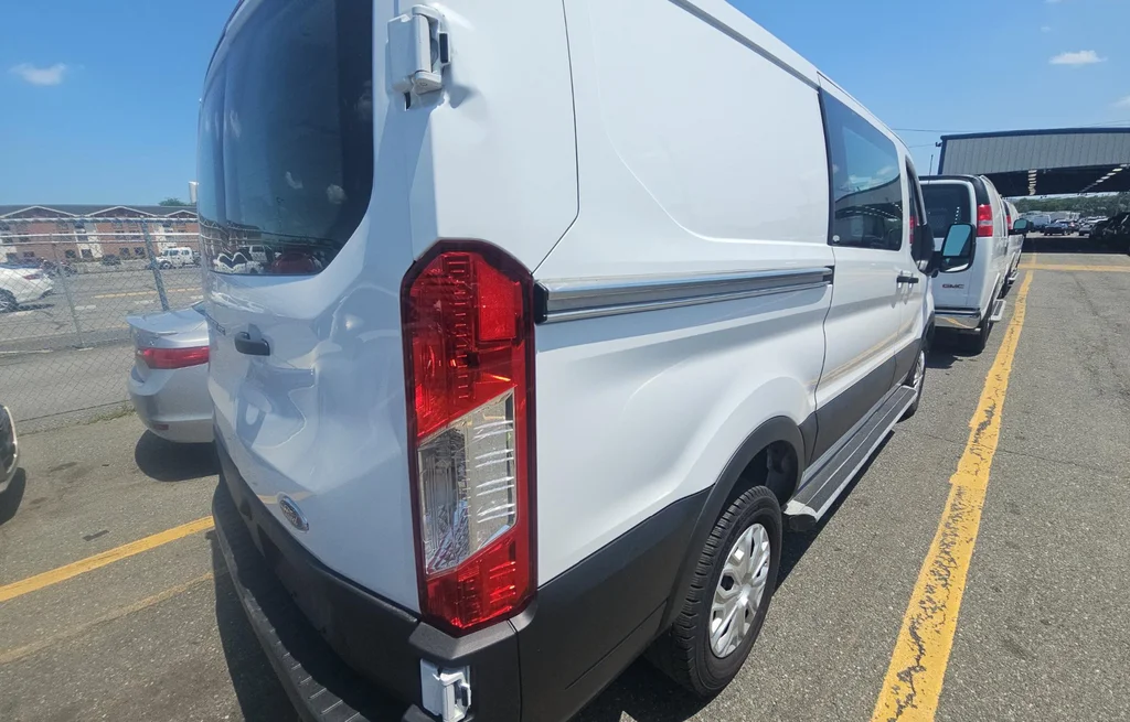 Used 2025 White Ford Base image 4