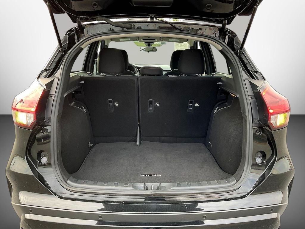 Used 2024 Black Nissan SR image 7