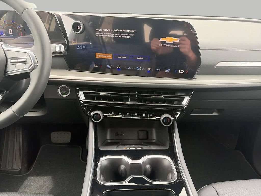 2026 Chevrolet Traverse LT - Photo 13