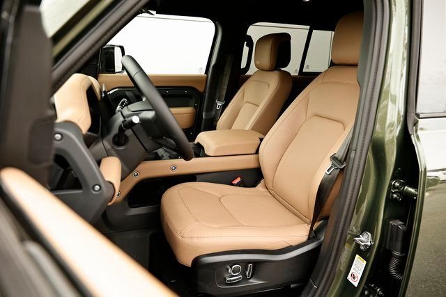 New 2026 Woolstone Green LAND ROVER S image 27
