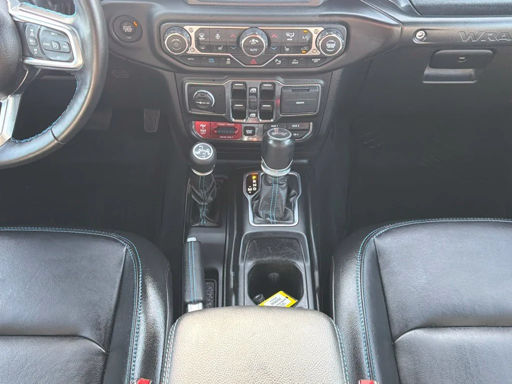 Used 2022 Gray Jeep Unlimited Rubicon 4xe image 15