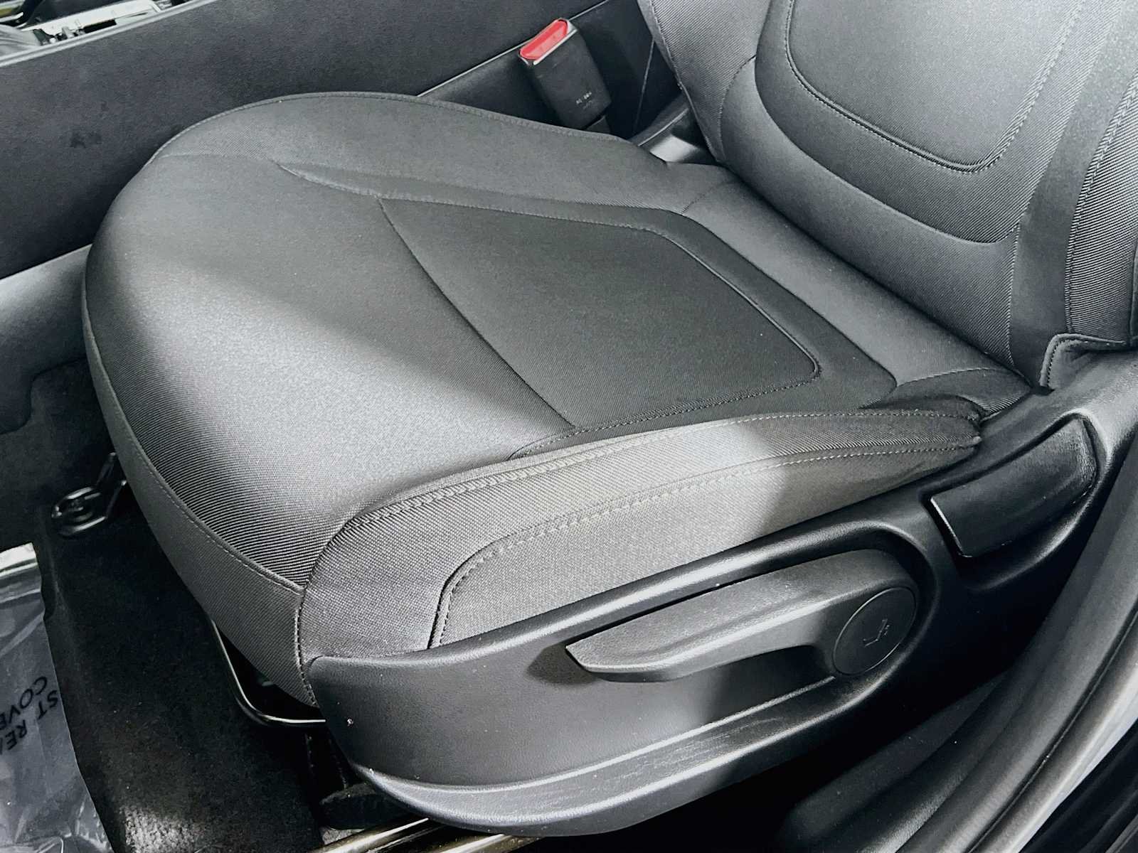 Used 2024 Black Pearl Hyundai SE image 19