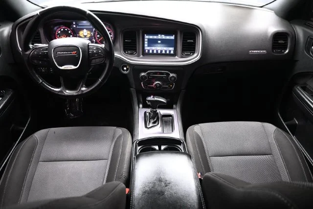 Used 2021 White Dodge SXT image 11