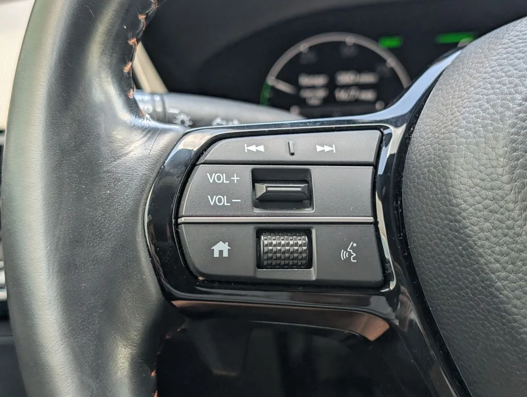 Used 2023 White Honda Sport Touring image 27
