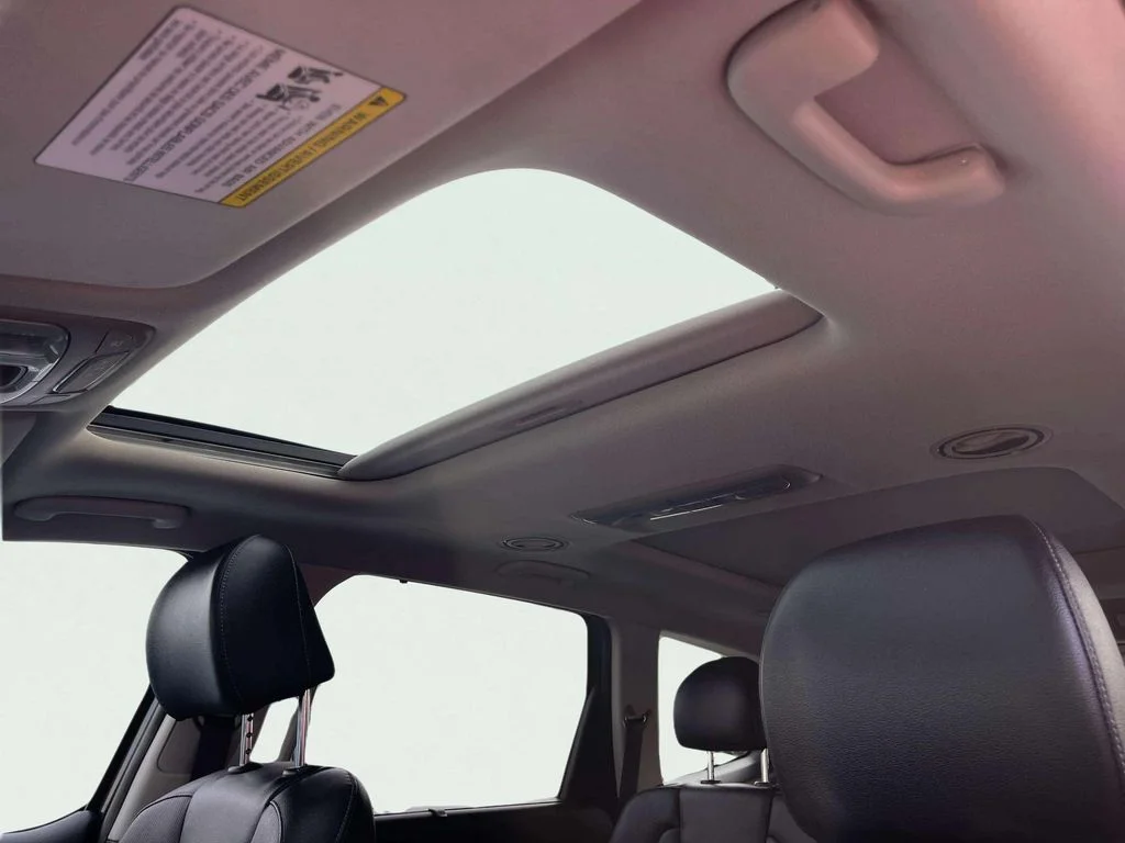 Used 2022 Gravity Gray Kia SX image 9