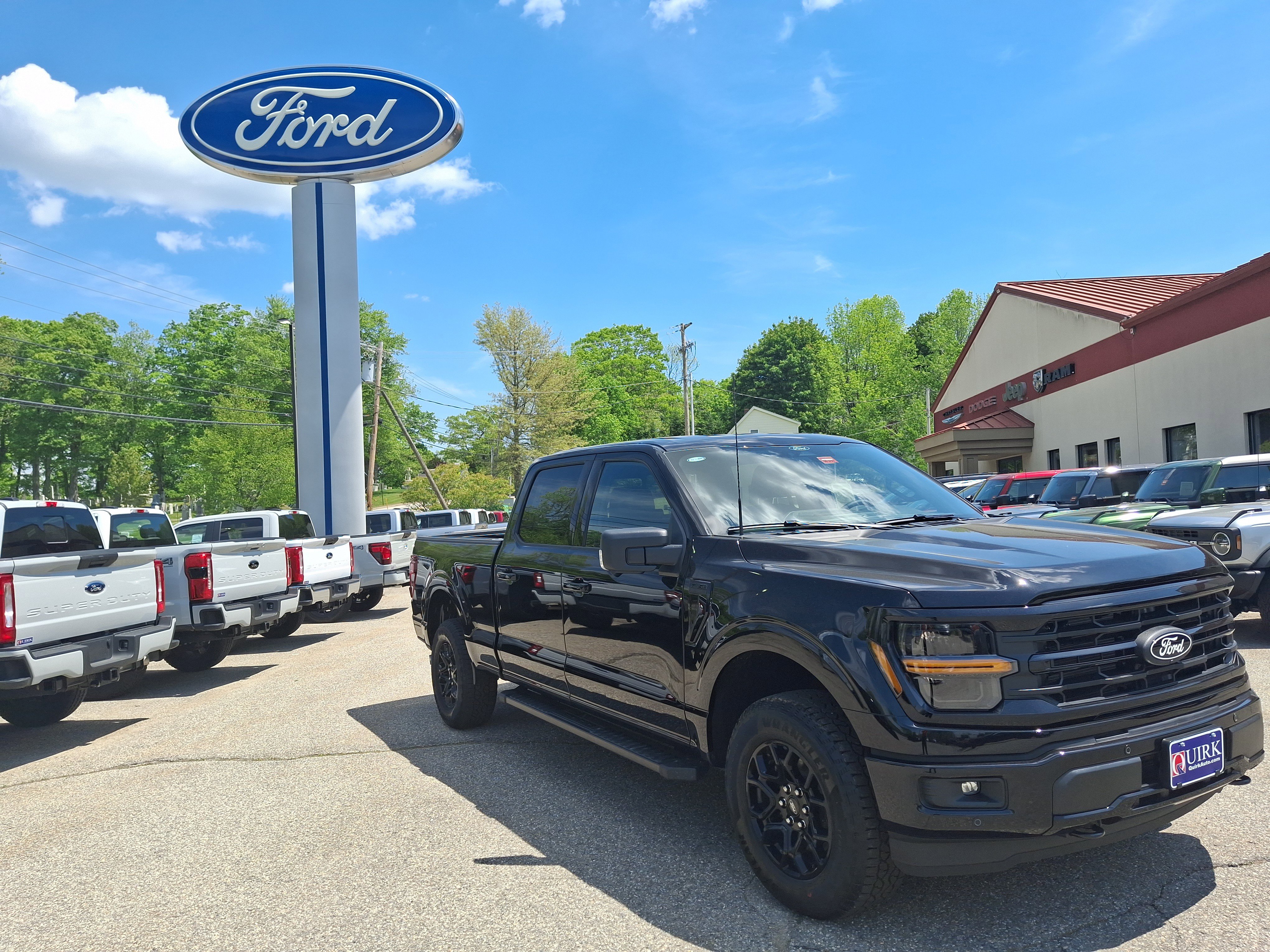 New 2026 Agate Black Metallic Ford XLT image 3