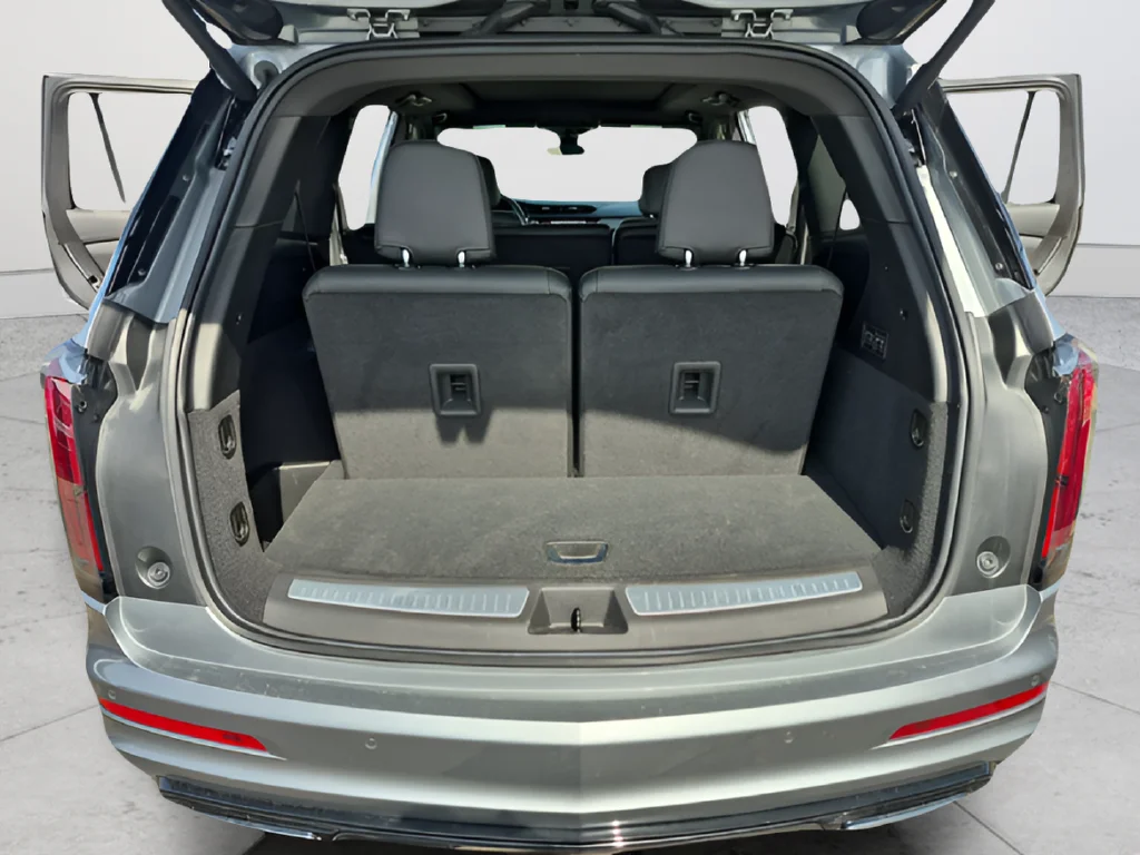 Used 2024  Cadillac Sport image 32