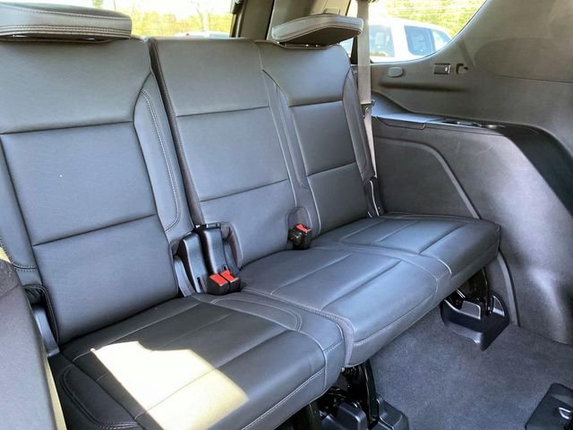 Used 2022 Black Chevrolet High Country image 27