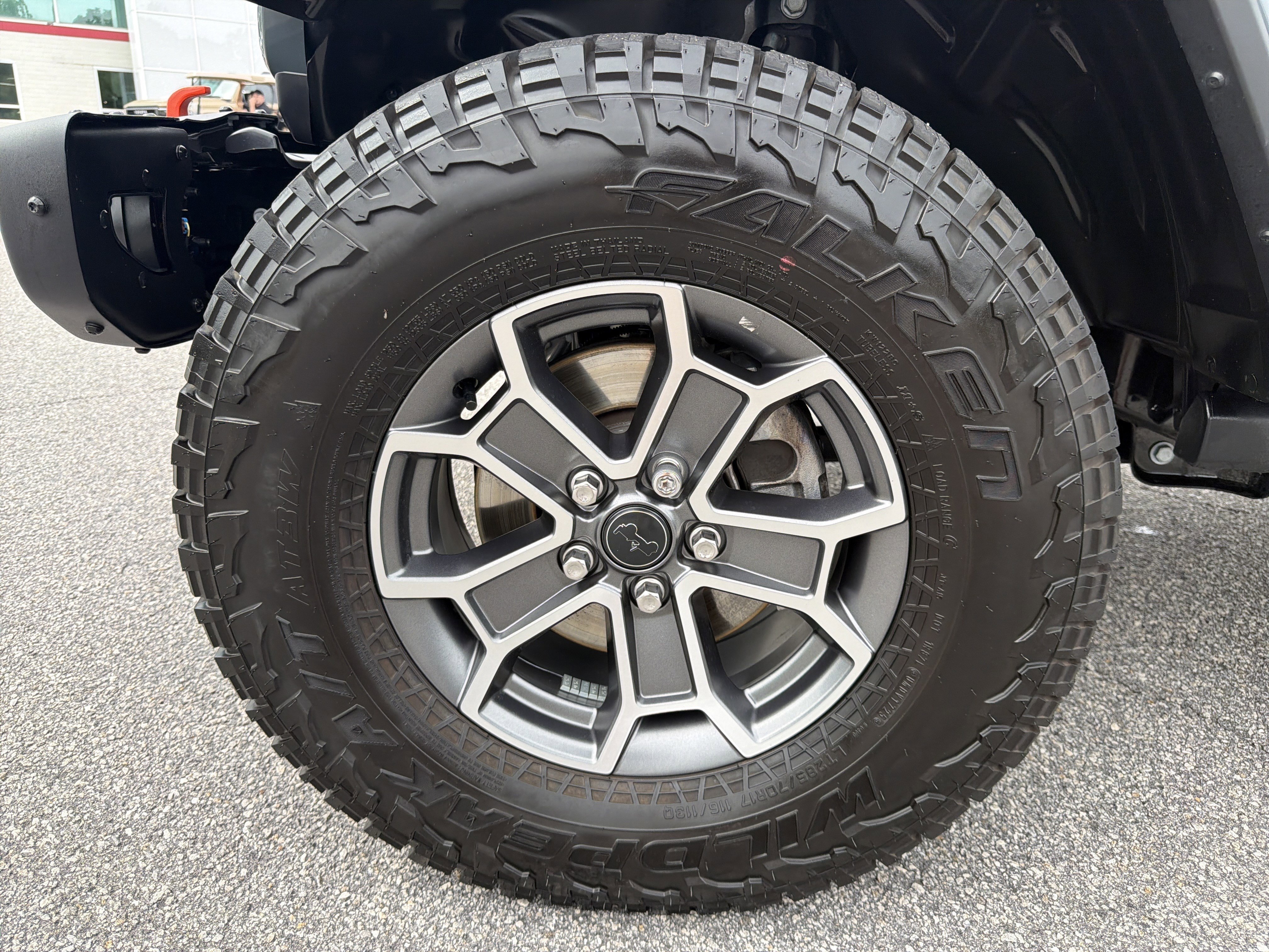 Used 2025 Anvil Clearcoat Jeep Mojave image 22