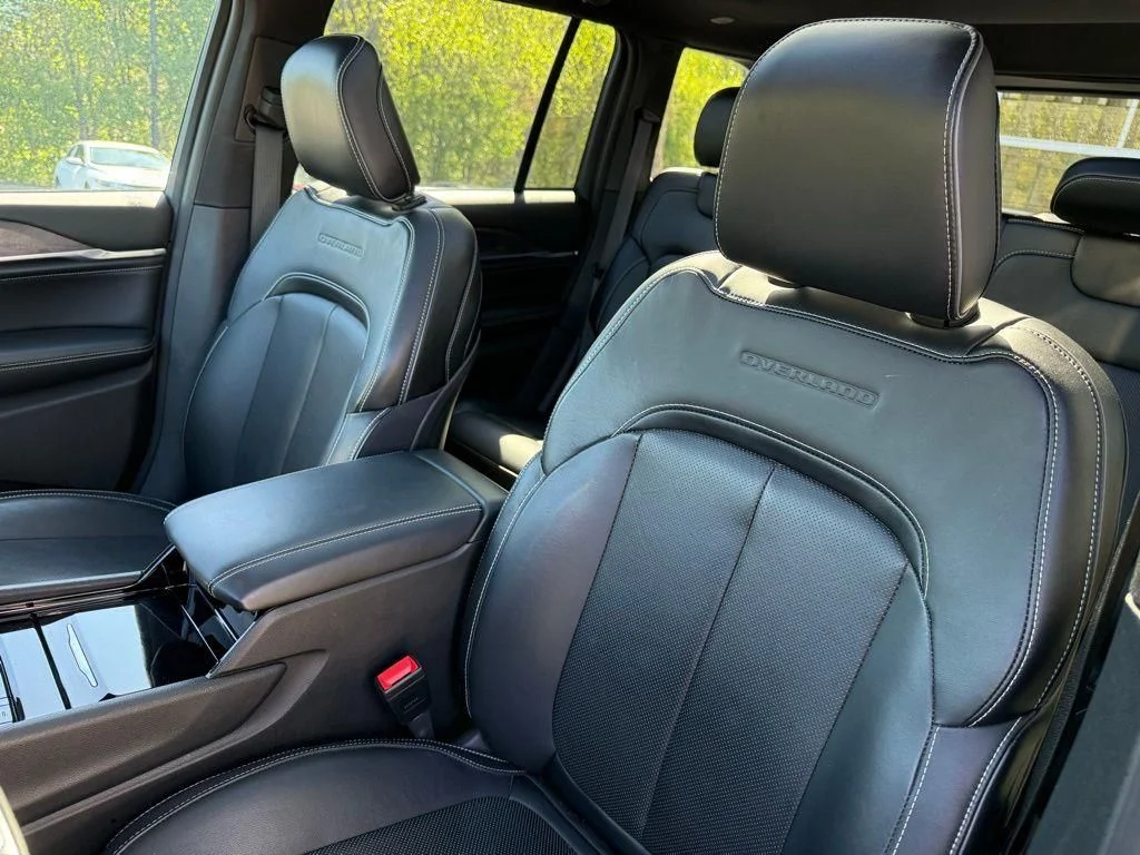 2024 Jeep Grand Cherokee Overland 4xe - Photo 16