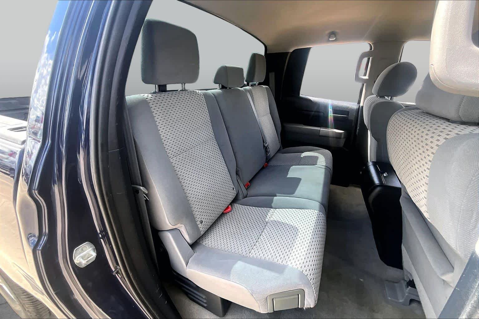 Used 2010 Nautical Blue Metallic Toyota  image 18