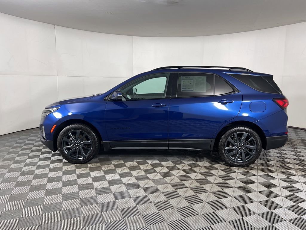 Used 2022 Blue Glow Metallic Chevrolet RS image 17