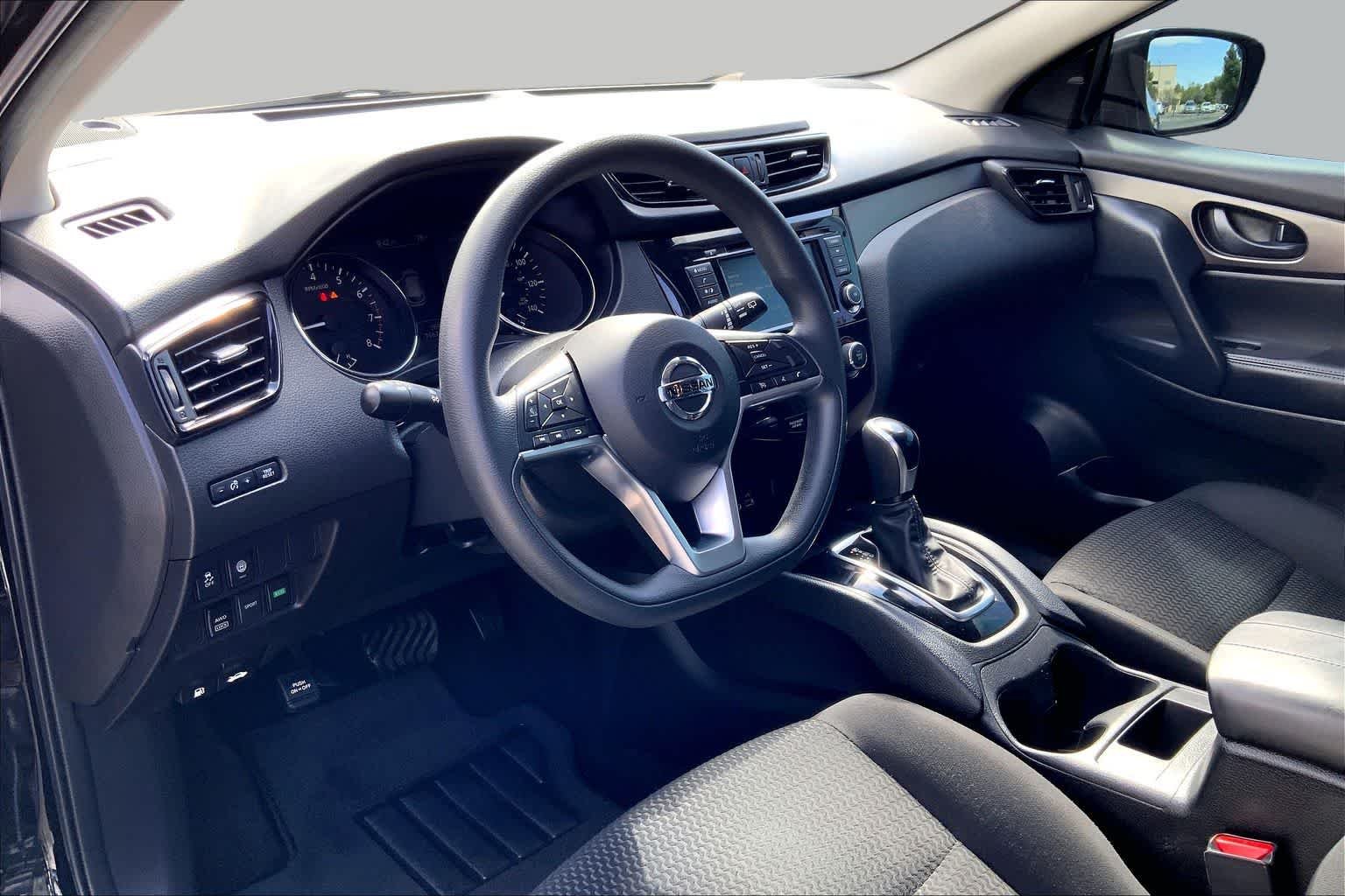 Used 2020 Magnetic Black Pearl Nissan S image 16