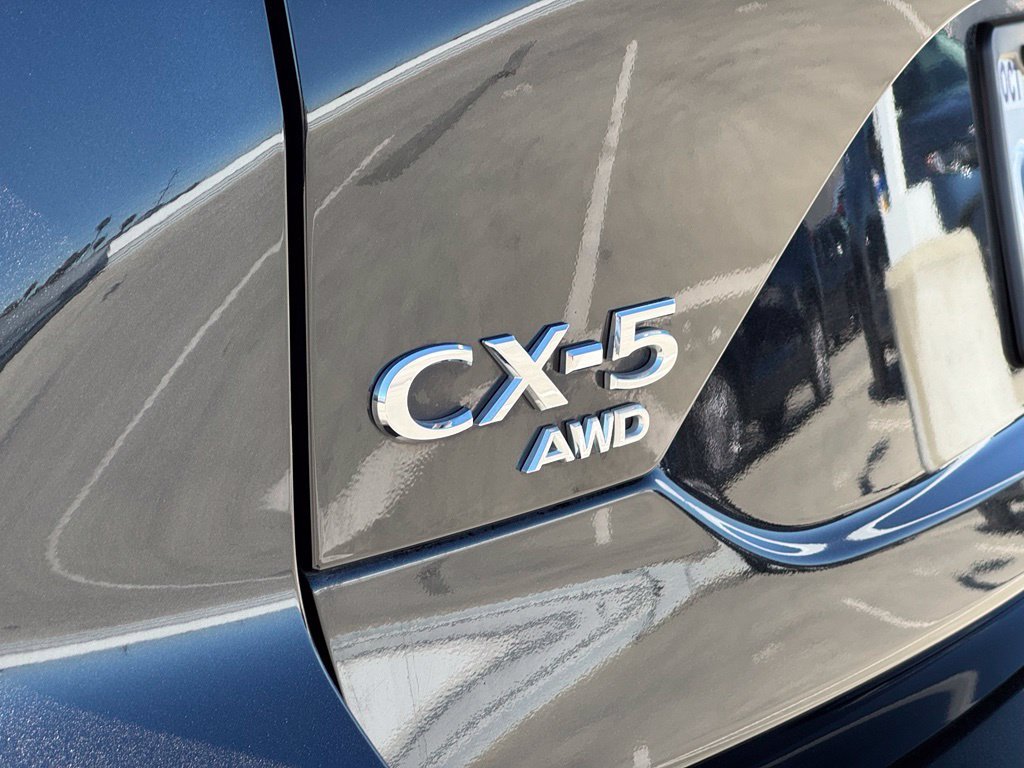 Used 2022 Jet Black Mazda 2.5 S image 23
