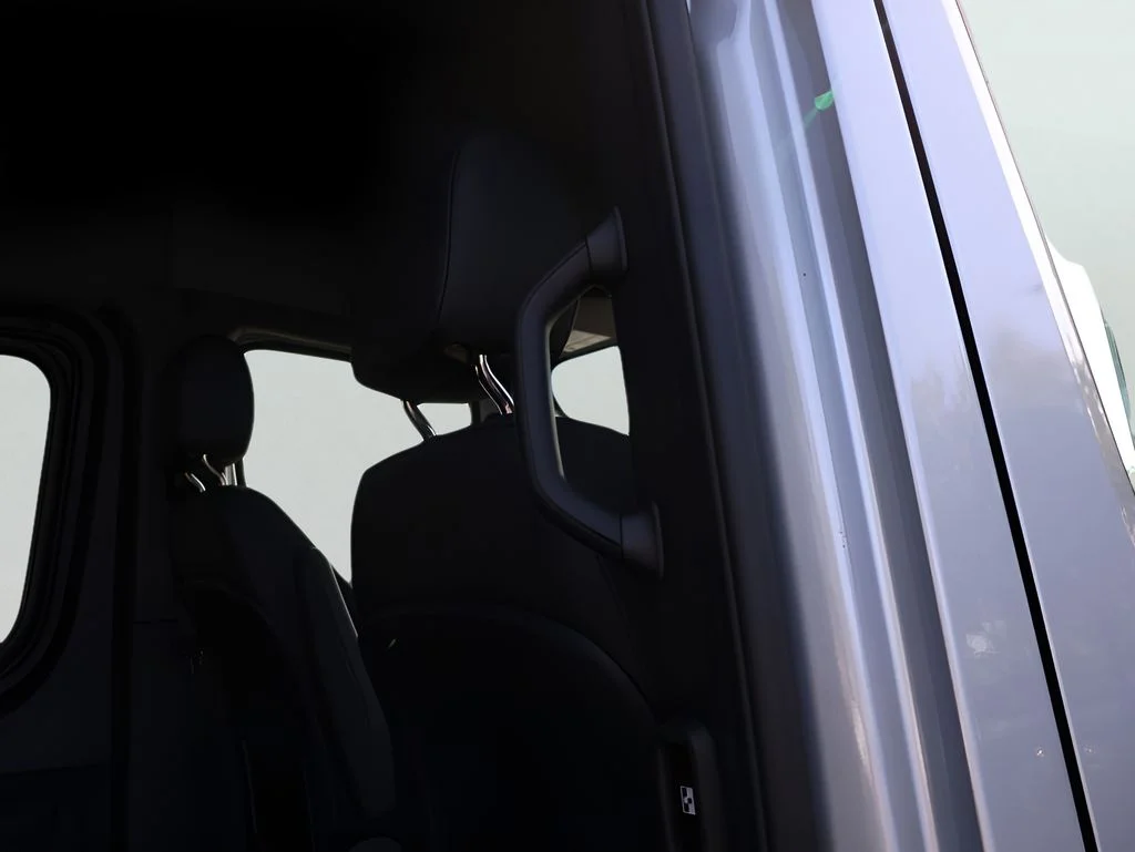 New 2026 Hightech Silver Mercedes-Benz Passenger 144 WB High Roof image 15