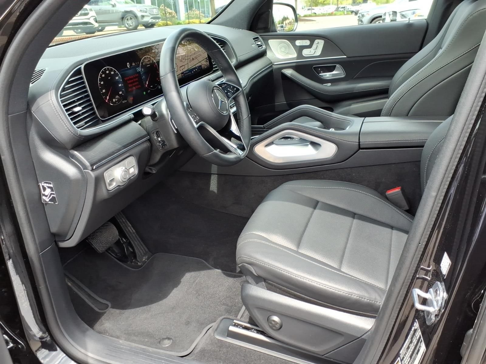 Certified Used 2025  Mercedes-Benz GLS 450 image 11